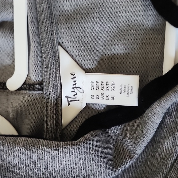 Thyme Maternity pullover hoodie with 3/4 length zipper - Picture 6 of 9